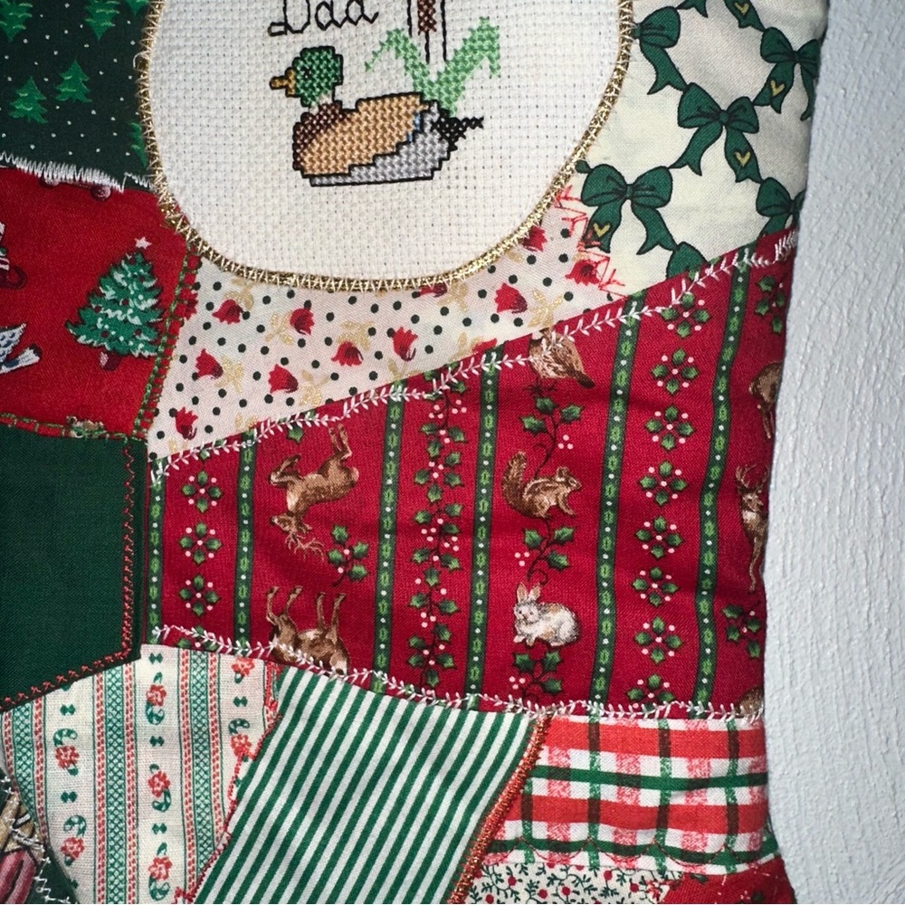Vtg Quilted “Dad” Christmas Stocking - Picture 4 of 7